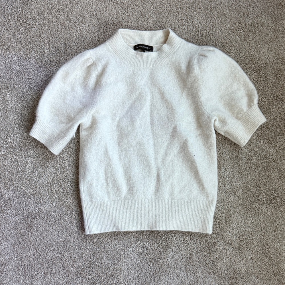 Banana Republic Cream Women's Sweater